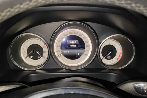 Mercedes-Benz E-Class 2015, 123600 км, за 10599 USD - фото 11