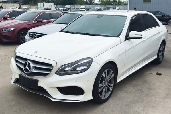 Mercedes-Benz E-Class · 2015 год