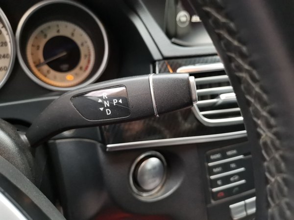 Mercedes-Benz E-Class 2015, 145600 км, за 11557 USD - фото 16