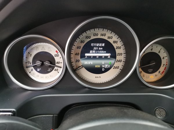 Mercedes-Benz E-Class 2015, 145600 км, за 11557 USD - фото 11