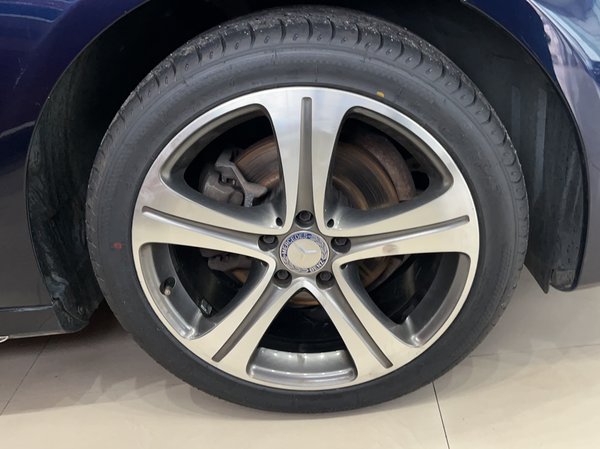Mercedes-Benz E-Class 2016, 118000 км, за 19576 USD