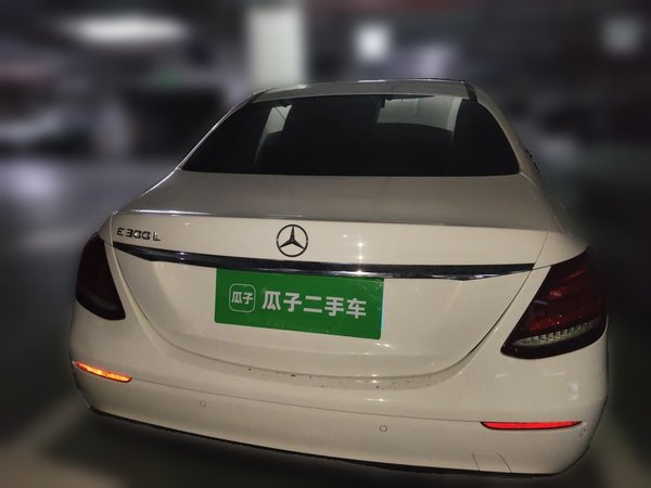 Mercedes-Benz E-Class 2016, 80900 км, за 22854 USD