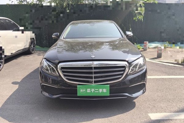 Mercedes-Benz E-Class 2018, 126400 км, за 25709 USD