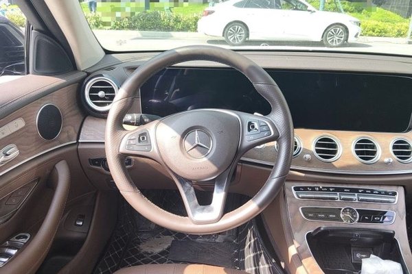 Mercedes-Benz E-Class 2018, 126400 км, за 25709 USD - фото 9