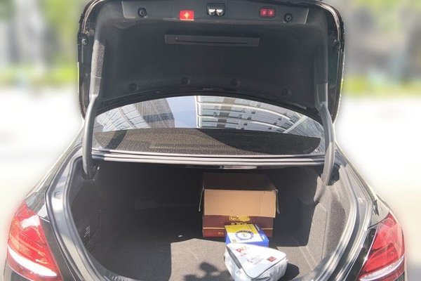 Mercedes-Benz E-Class 2018, 126400 км, за 25709 USD - фото 16
