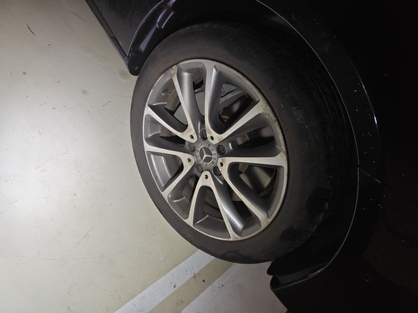 Mercedes-Benz E-Class 2018, 146000 км, за 25547 USD