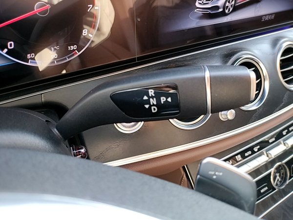 Mercedes-Benz E-Class 2018, 72500 км, за 26521 USD - фото 17
