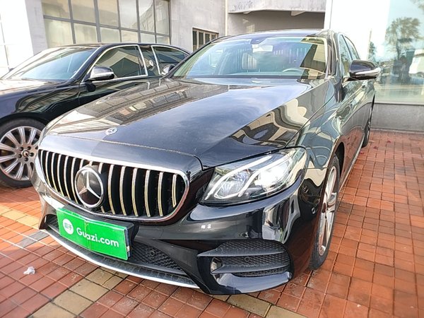 Mercedes-Benz E-Class 2018, 72500 км, за 26521 USD