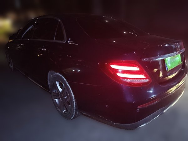 Mercedes-Benz E-Class 2018, 82700 км, за 25227 USD