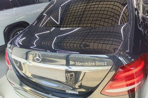 Mercedes-Benz E-Class 2018, 160100 км, за 25544 USD