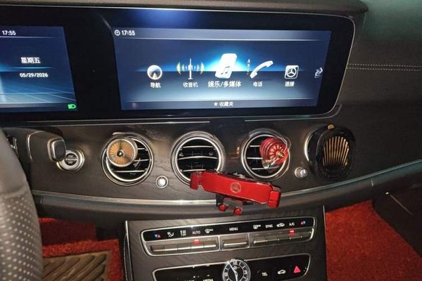 Mercedes-Benz E-Class 2018, 73400 км, за 24745 USD - фото 10