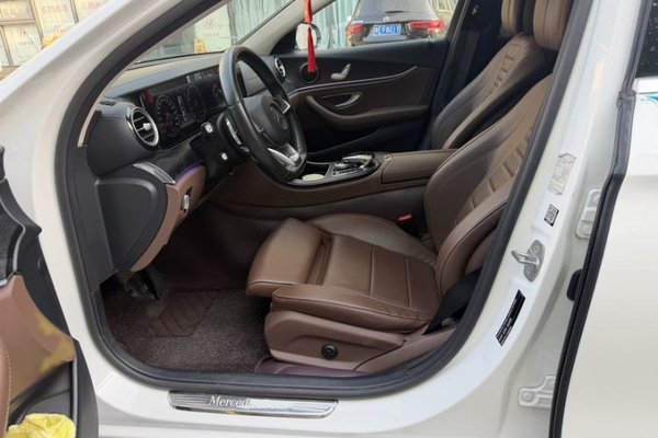 Mercedes-Benz E-Class 2018, 72900 км, за 22542 USD - фото 10