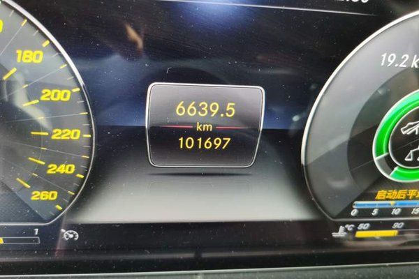 Mercedes-Benz E-Class 2019, 101600 км, за 23604 USD - фото 9
