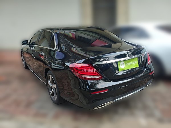Mercedes-Benz E-Class 2019, 100900 км, за 27859 USD