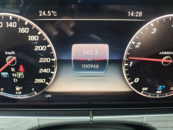 Mercedes-Benz E-Class 2019, 100900 км, за 27859 USD - фото 10