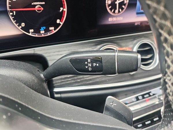 Mercedes-Benz E-Class 2019, 100900 км, за 27859 USD - фото 12
