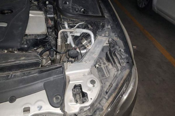 Mercedes-Benz E-Class 2019, 104100 км, за 27180 USD - фото 22