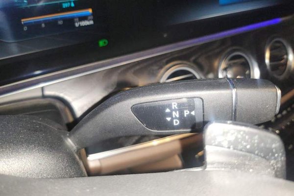 Mercedes-Benz E-Class 2019, 104100 км, за 27180 USD - фото 14