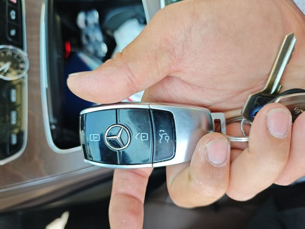 Mercedes-Benz E-Class 2019, 134100 км, за 28345 USD - фото 17