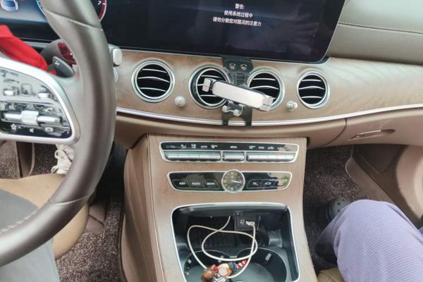 Mercedes-Benz E-Class 2019, 135100 км, за 26876 USD - фото 14