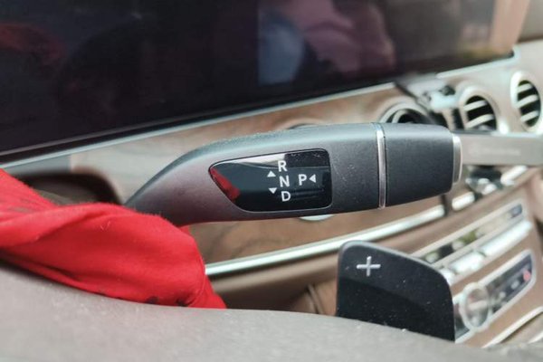 Mercedes-Benz E-Class 2019, 135100 км, за 26876 USD - фото 15