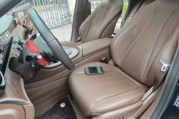 Mercedes-Benz E-Class 2019, 135100 км, за 26876 USD - фото 16