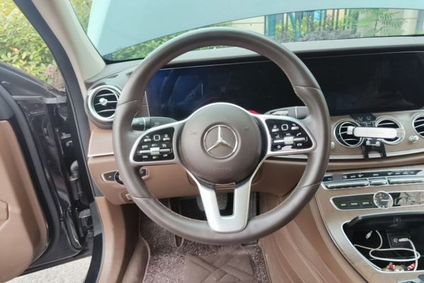 Mercedes-Benz E-Class 2019, 135100 км, за 26876 USD - фото 11