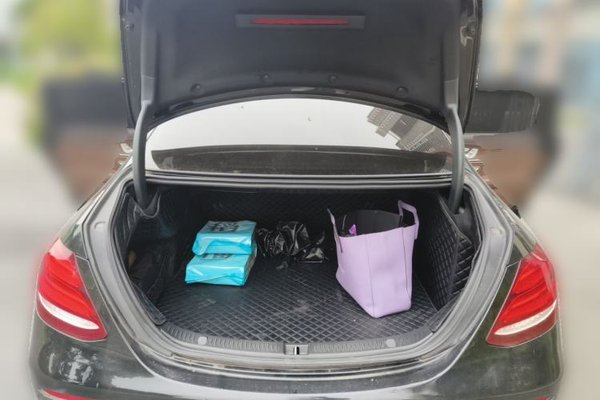 Mercedes-Benz E-Class 2019, 135100 км, за 26876 USD - фото 20
