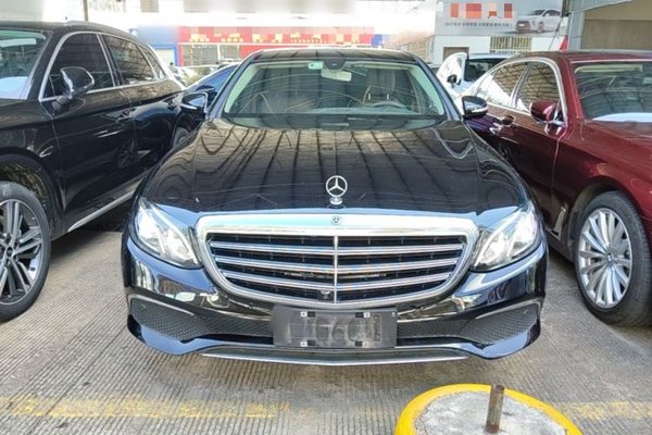Mercedes-Benz E-Class 2019, 139100 км, за 28683 USD