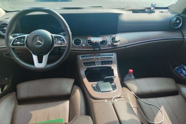 Mercedes-Benz E-Class 2019, 77100 км, за 29925 USD - фото 18
