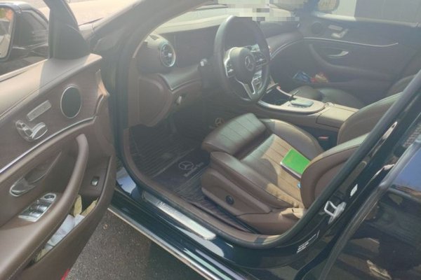 Mercedes-Benz E-Class 2019, 77100 км, за 29925 USD - фото 19