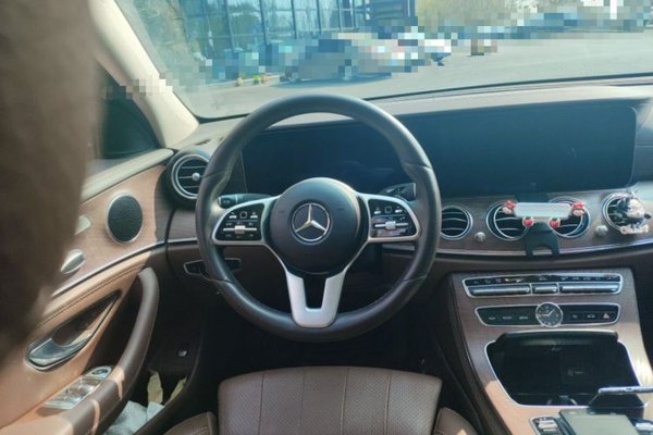 Mercedes-Benz E-Class 2019, 77100 км, за 29925 USD - фото 9
