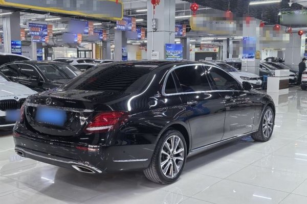 Mercedes-Benz E-Class 2019, 78000 км, за 33049 USD