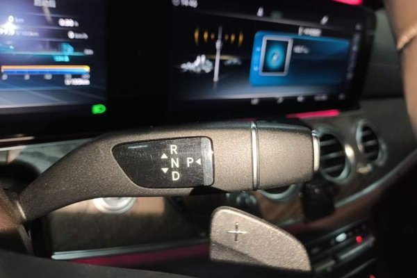 Mercedes-Benz E-Class 2019, 89000 км, за 25766 USD - фото 16