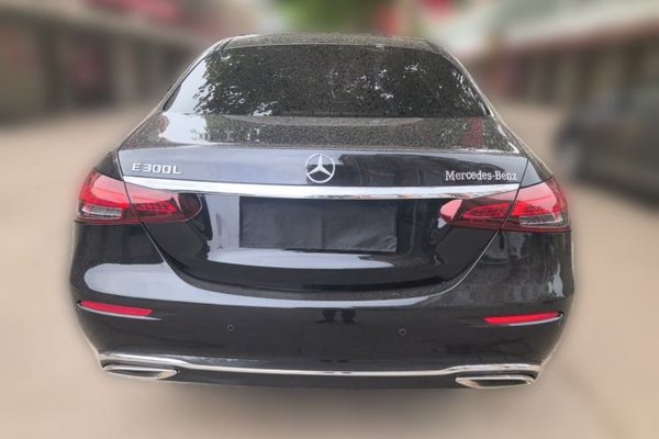 Mercedes-Benz E-Class 2019, 94700 км, за 28108 USD