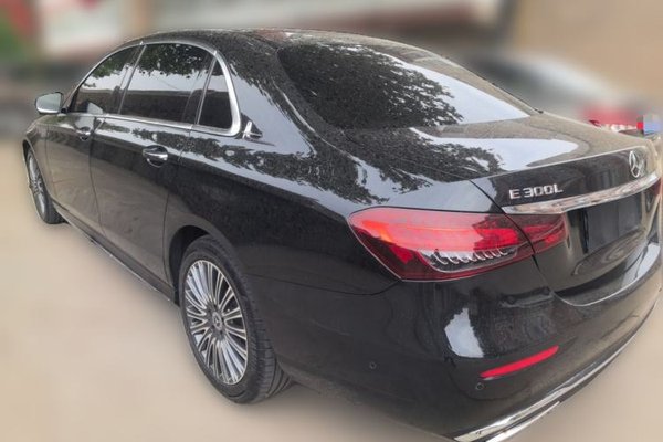 Mercedes-Benz E-Class 2019, 94700 км, за 28108 USD