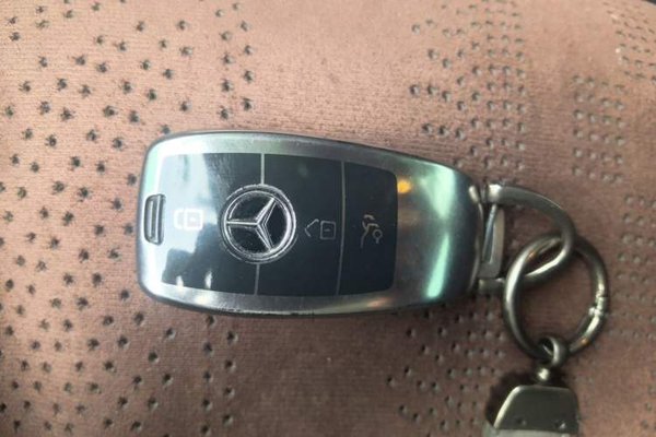 Mercedes-Benz E-Class 2019, 94700 км, за 28108 USD - фото 9
