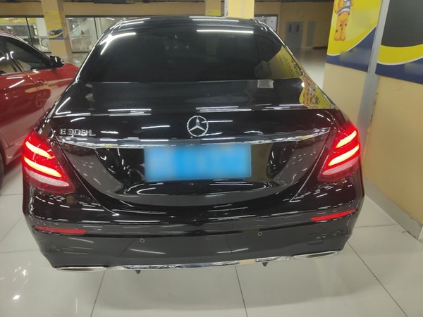 Mercedes-Benz E-Class 2019, 95500 км, за 28832 USD
