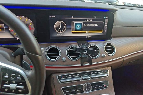 Mercedes-Benz E-Class 2019, 88400 км, за 26506 USD - фото 10