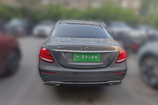 Mercedes-Benz E-Class 2019, 88400 км, за 26506 USD
