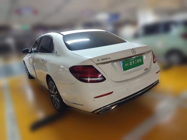 Mercedes-Benz E-Class 2019, 50199 км, за 31709 USD