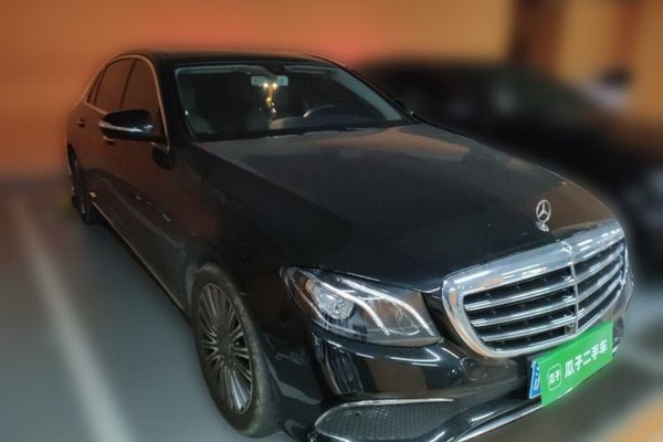 Mercedes-Benz E-Class 2020, 107000 км, за 29772 USD