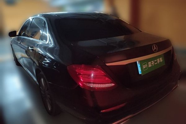 Mercedes-Benz E-Class 2020, 107000 км, за 29772 USD