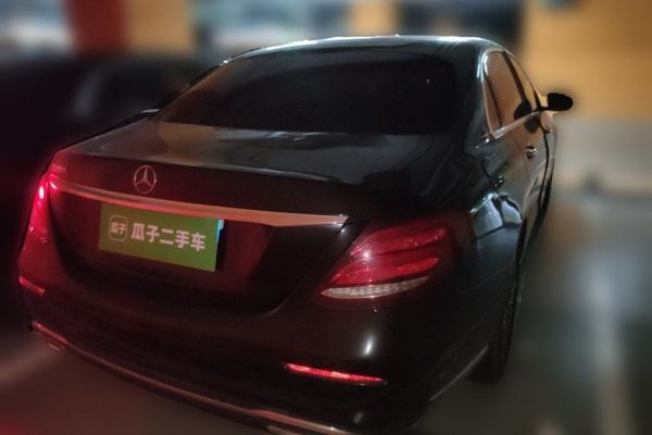 Mercedes-Benz E-Class 2020, 107000 км, за 29772 USD