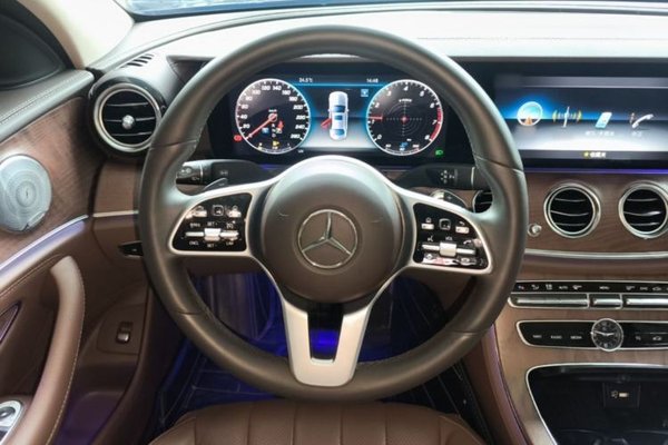 Mercedes-Benz E-Class 2020, 110800 км, за 34294 USD - фото 13
