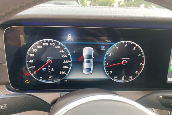 Mercedes-Benz E-Class 2020, 118699 км, за 33504 USD - фото 12