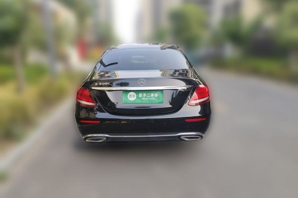 Mercedes-Benz E-Class 2020, 118699 км, за 33504 USD