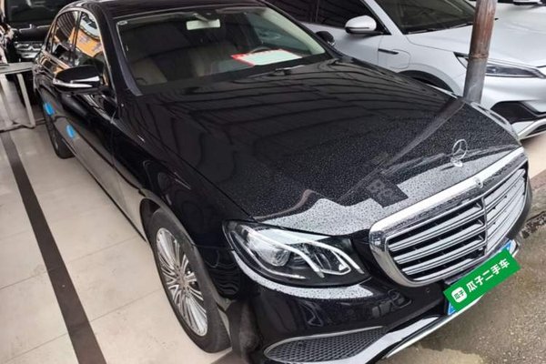 Mercedes-Benz E-Class 2020, 127400 км, за 33363 USD