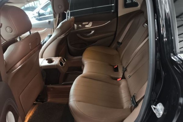 Mercedes-Benz E-Class 2020, 127400 км, за 33363 USD - фото 20