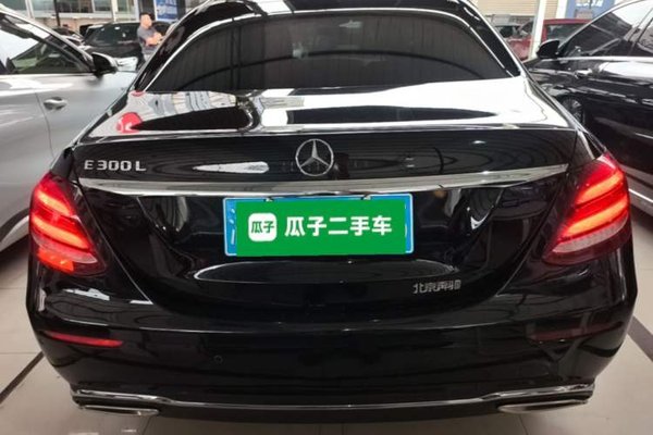 Mercedes-Benz E-Class 2020, 127400 км, за 33363 USD